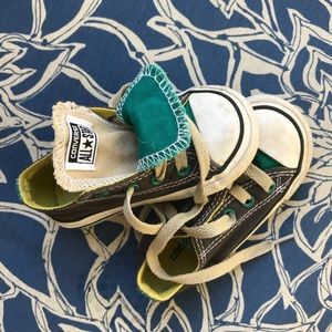 Converse double tongue size 6